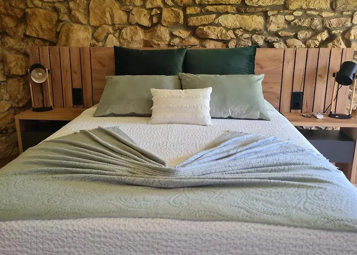 Pedra Oliveira - Suite En Pierre - Piscine Et Massage - Coimbra 3* Ameixeira
