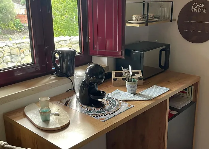 Romantique Au Calme Charme Et Intimite A Coimbra 3*